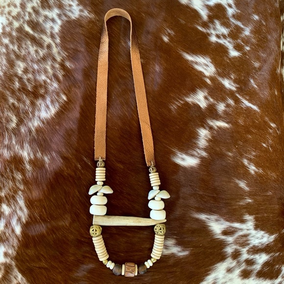 🌾 Antler Tine Boho Necklace - Picture 3 of 4